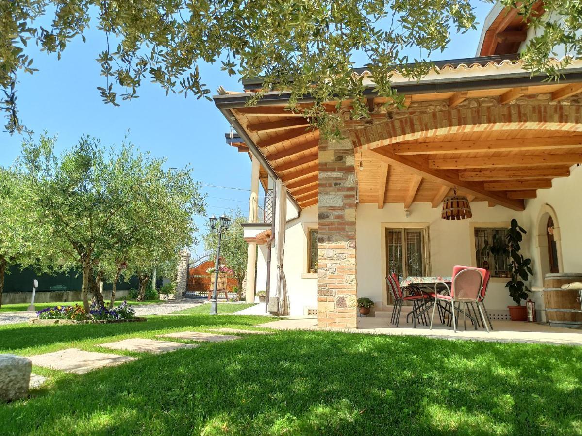 Le Zampolle B & B Cola  ภายนอก รูปภาพ